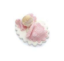 Picture of BABY UNDER THE BLANKET 7 X 8CM HAND MADE SUGAR CAKE TOPPER